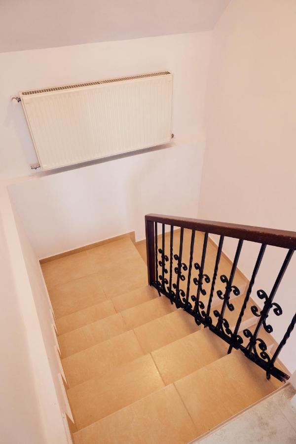 Apartament Modern Brasov Bagian luar foto