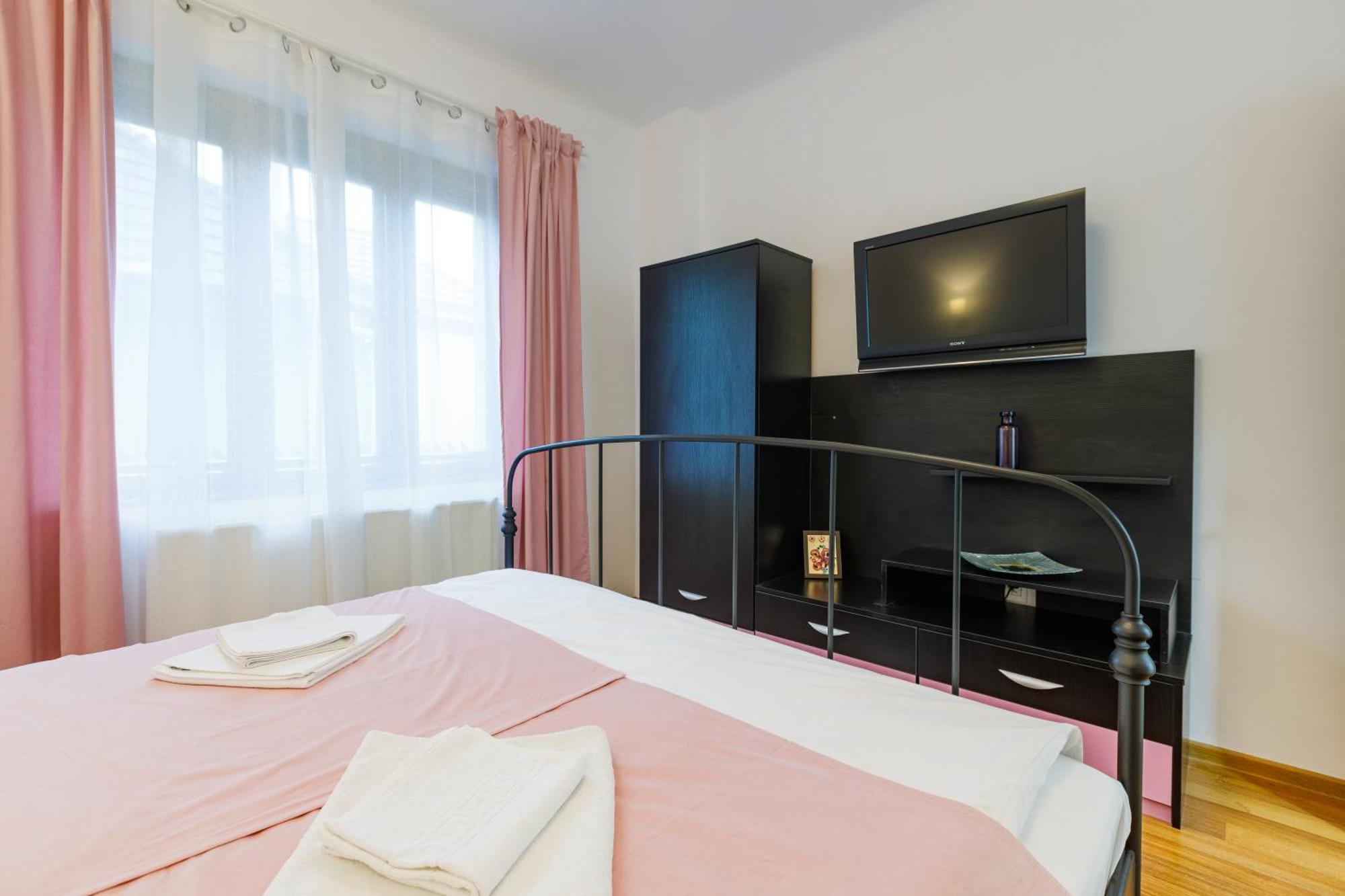 Apartament Modern Brasov Bagian luar foto