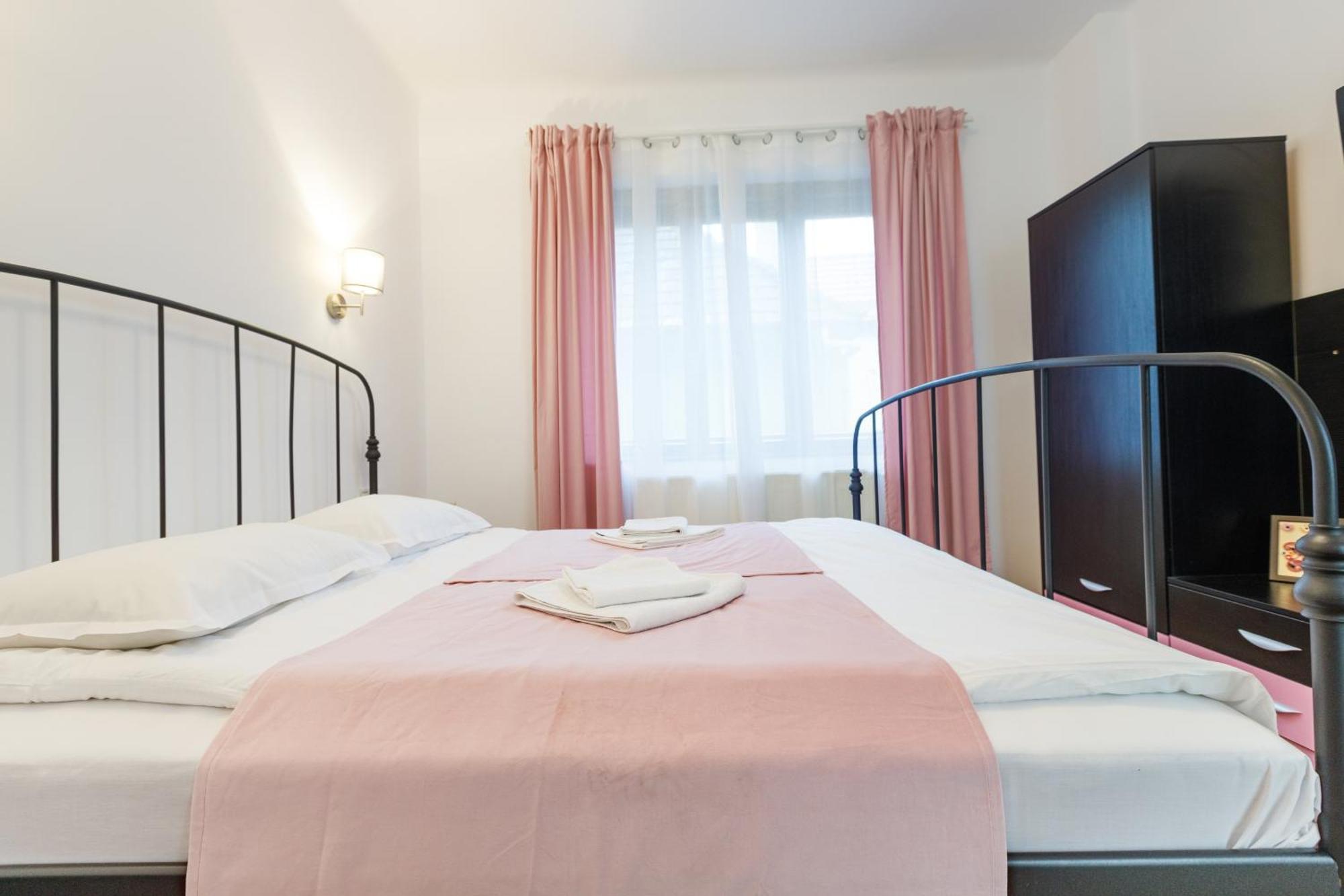 Apartament Modern Brasov Bagian luar foto