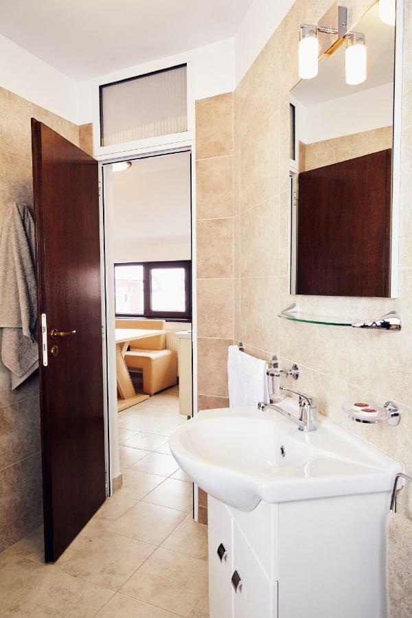 Apartament Modern Brasov Bagian luar foto